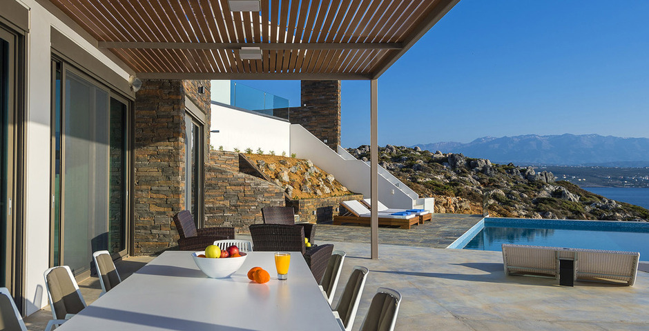 Show luxury villa crete outdoor dining 15