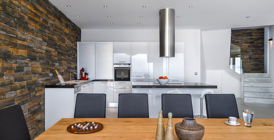 Show luxury villa crete seafront livingroom 13